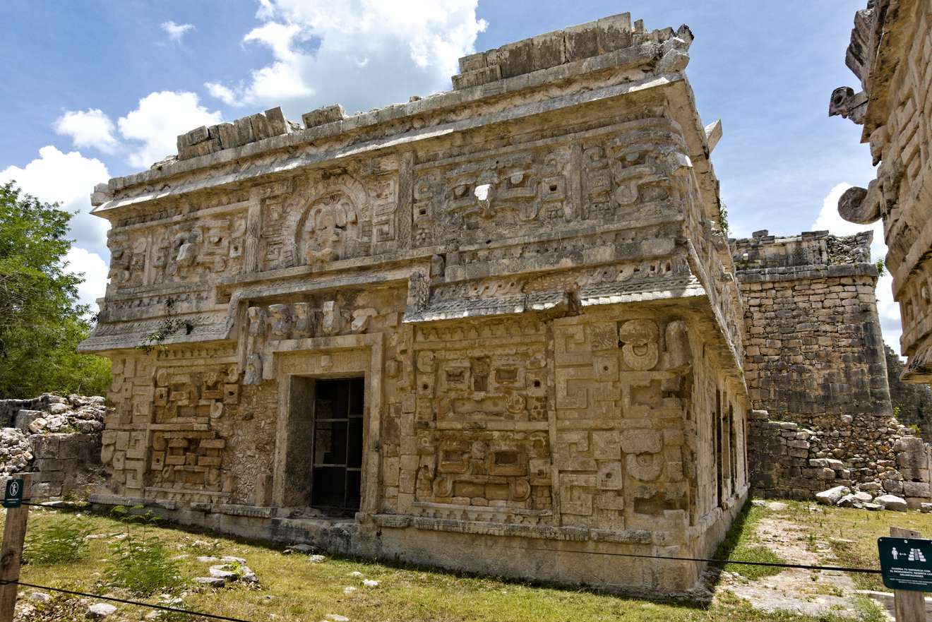 Chichen Itza 3